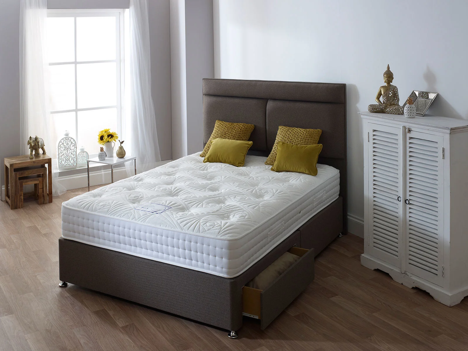 Russells beds online